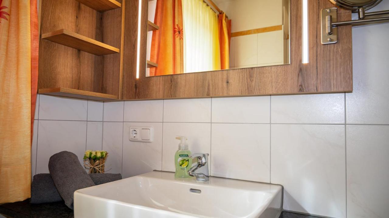 Appartement Alexandra Нойкірхен-ам-Гросфенедігер Екстер'єр фото